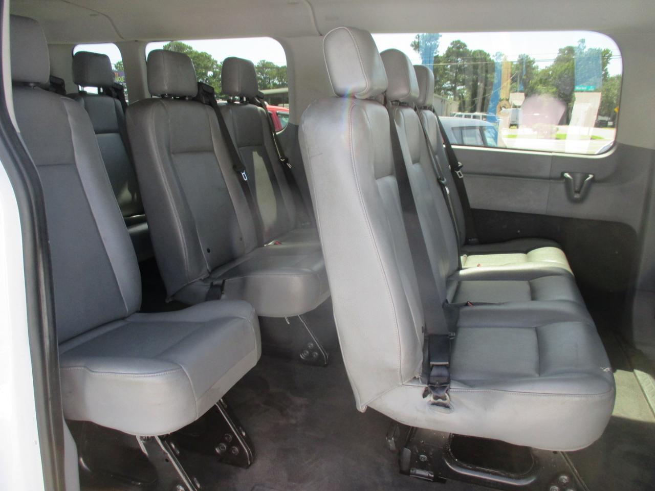 Ford Transit Passenger Wagon T-350 148" Low Roof XL Swing-Out RH Dr 2018