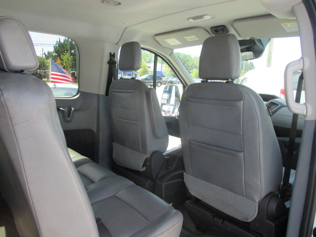 Ford Transit Passenger Wagon T-350 148" Low Roof XL Swing-Out RH Dr 2018