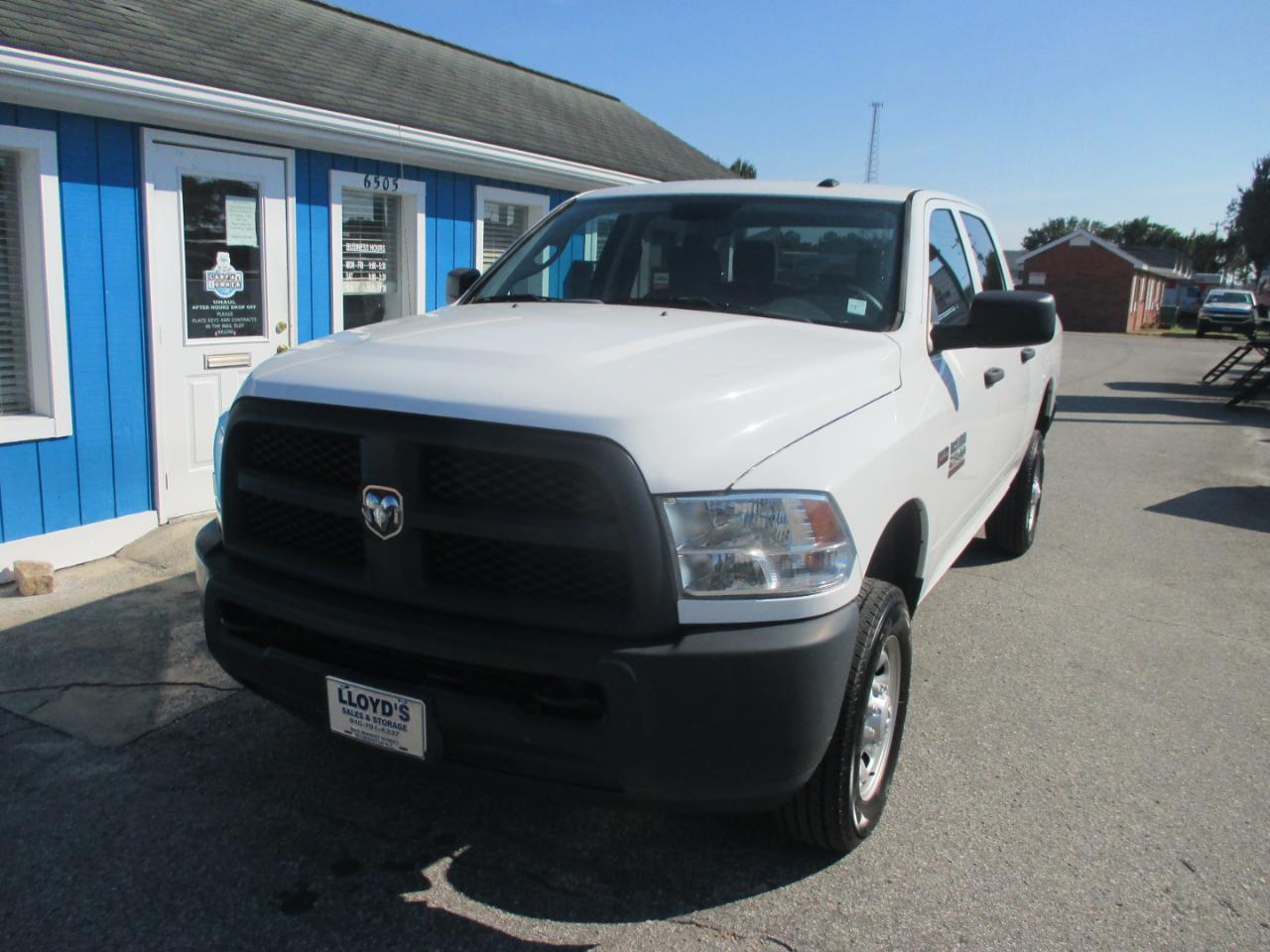 2018 RAM 2500 Tradesman 4x4 Crew Cab 6'4" Box