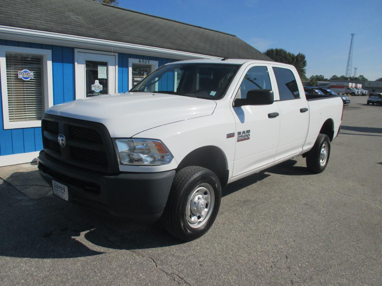 RAM 2500 Tradesman 4x4 Crew Cab 6'4" Box 2018