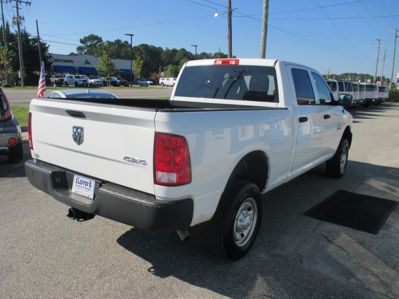 RAM 2500 Tradesman 4x4 Crew Cab 6'4" Box 2018