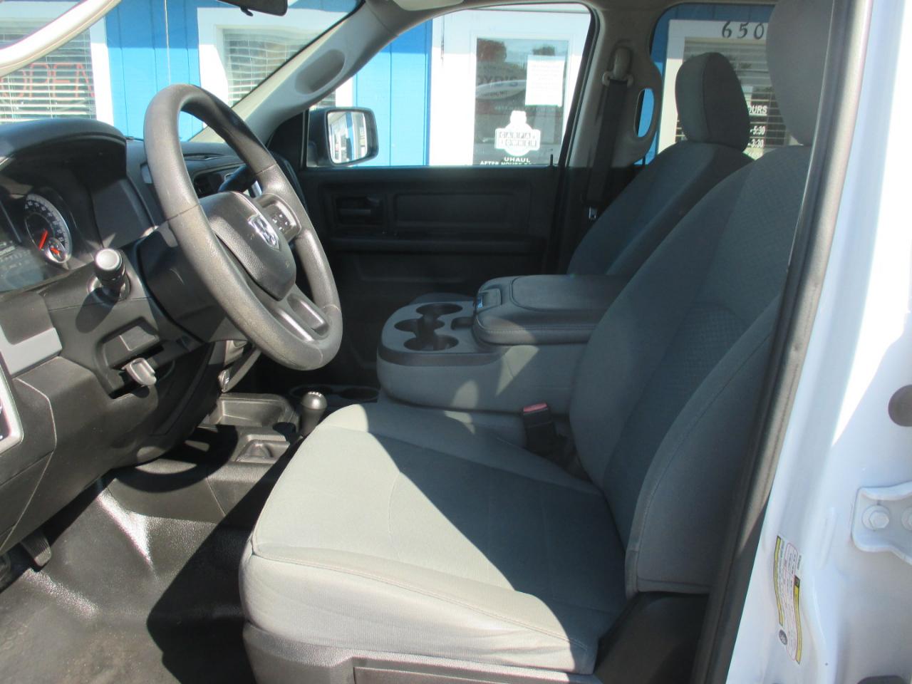 RAM 2500 Tradesman 4x4 Crew Cab 6'4" Box 2018