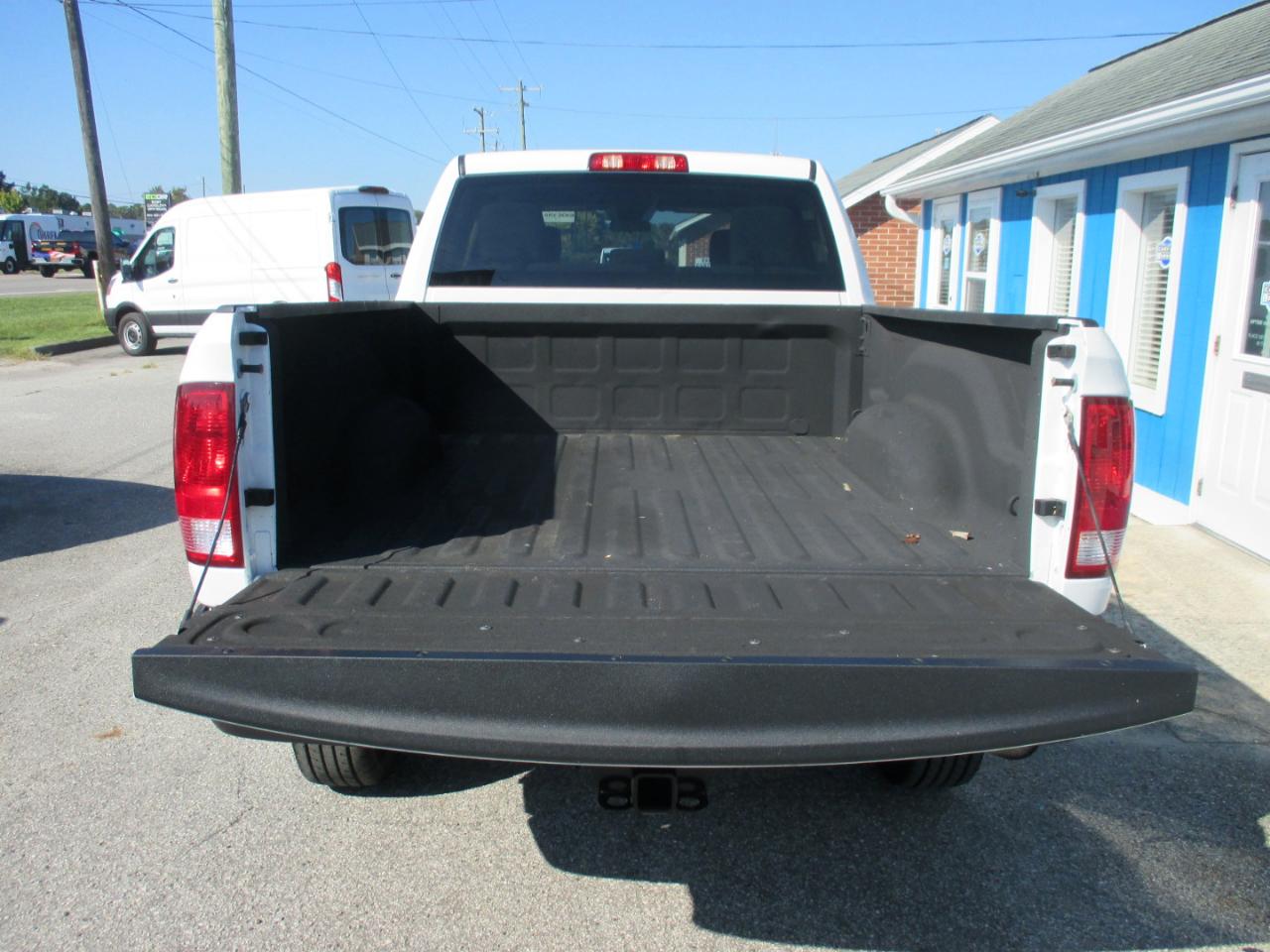 RAM 2500 Tradesman 4x4 Crew Cab 6'4" Box 2018
