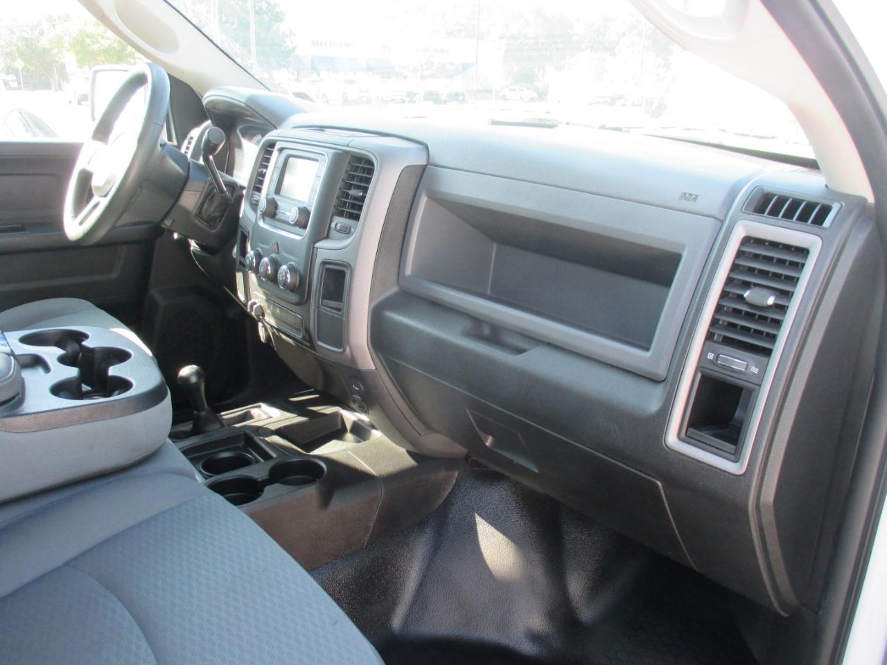 RAM 2500 Tradesman 4x4 Crew Cab 6'4" Box 2018