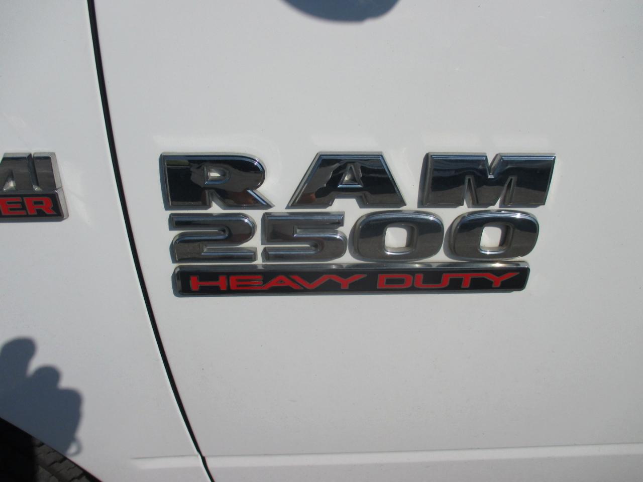RAM 2500 Tradesman 4x4 Crew Cab 6'4" Box 2018