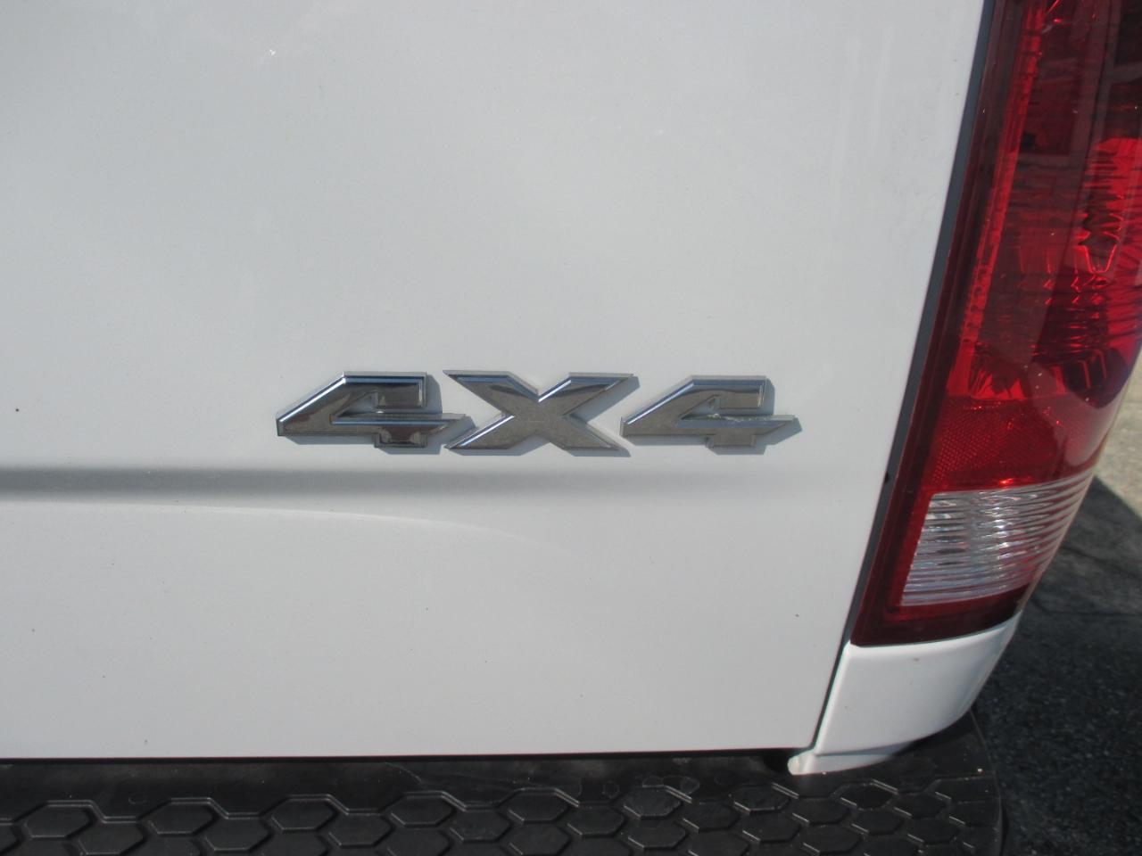 RAM 2500 Tradesman 4x4 Crew Cab 6'4" Box 2018