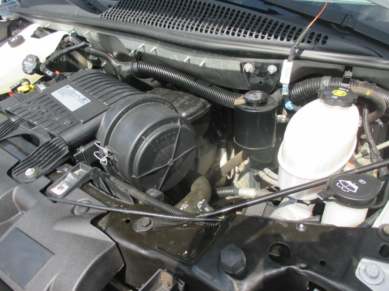 Chevrolet Express Passenger RWD 2500 135" LS 2019