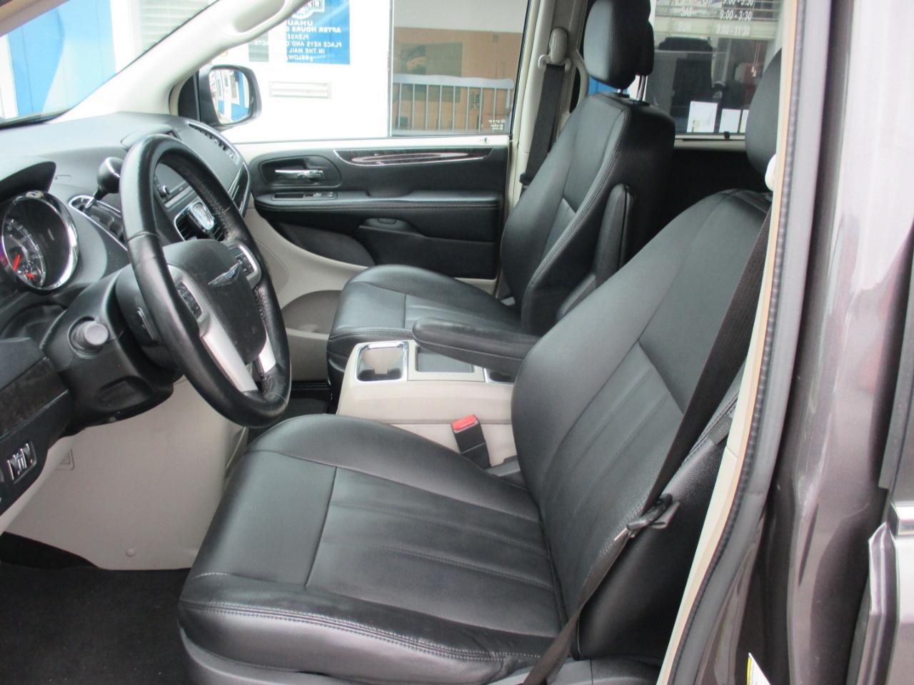 Chrysler Town & Country 4dr Wgn Touring 2015