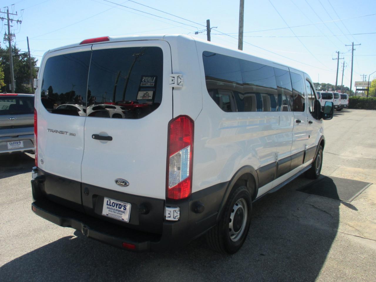 Ford Transit Passenger Wagon T-350 148" Low Roof XL Swing-Out RH Dr 2018