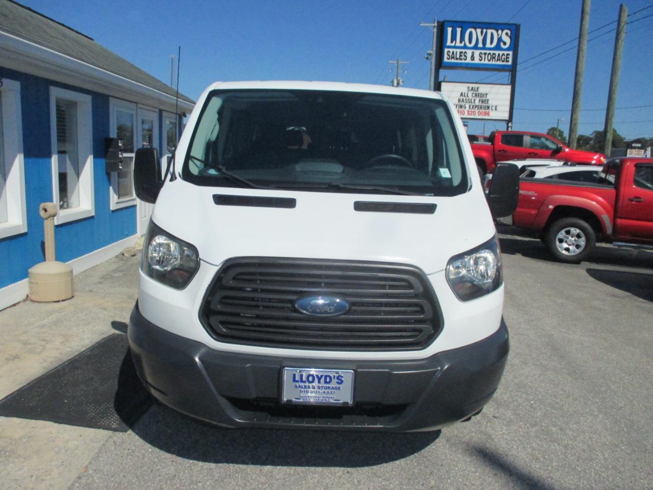 Ford Transit Passenger Wagon T-350 148" Low Roof XL Swing-Out RH Dr 2018