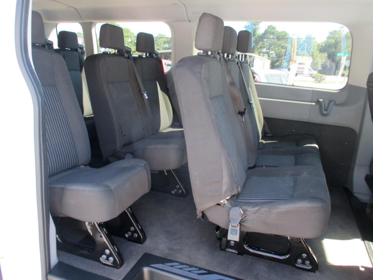 Ford Transit Passenger Wagon T-350 148" Low Roof XL Swing-Out RH Dr 2018