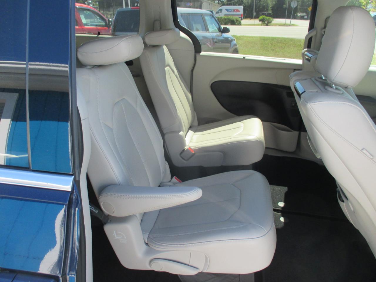 Chrysler Pacifica Touring L 2019