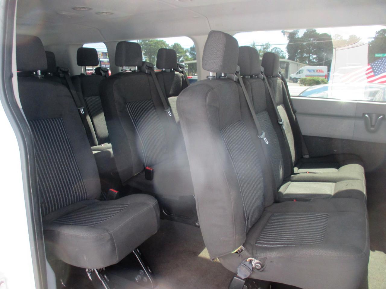 Ford Transit Passenger Wagon T-350 148" Low Roof XL Swing-Out RH Dr 2018
