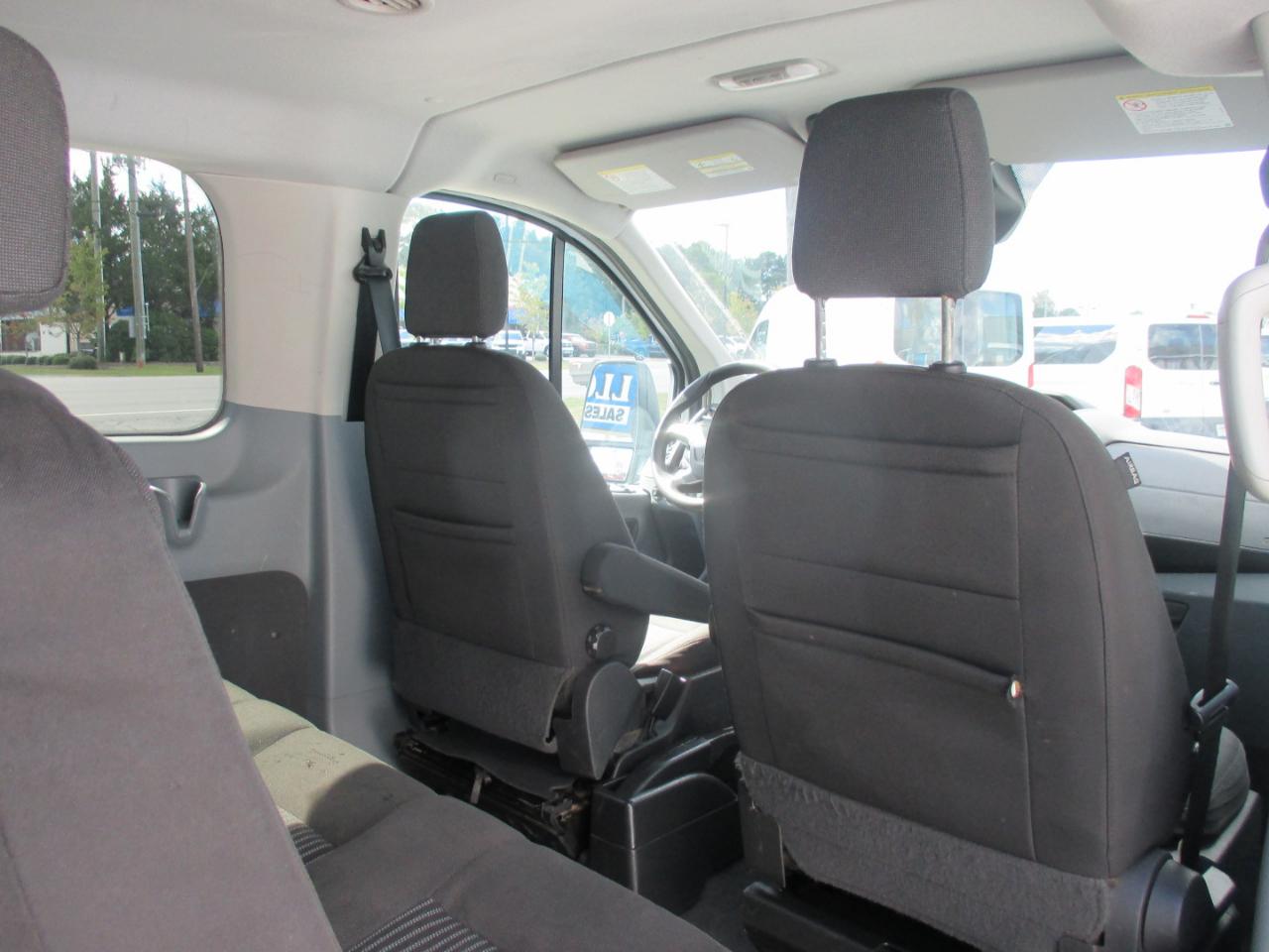 Ford Transit Passenger Wagon T-350 148" Low Roof XL Swing-Out RH Dr 2018