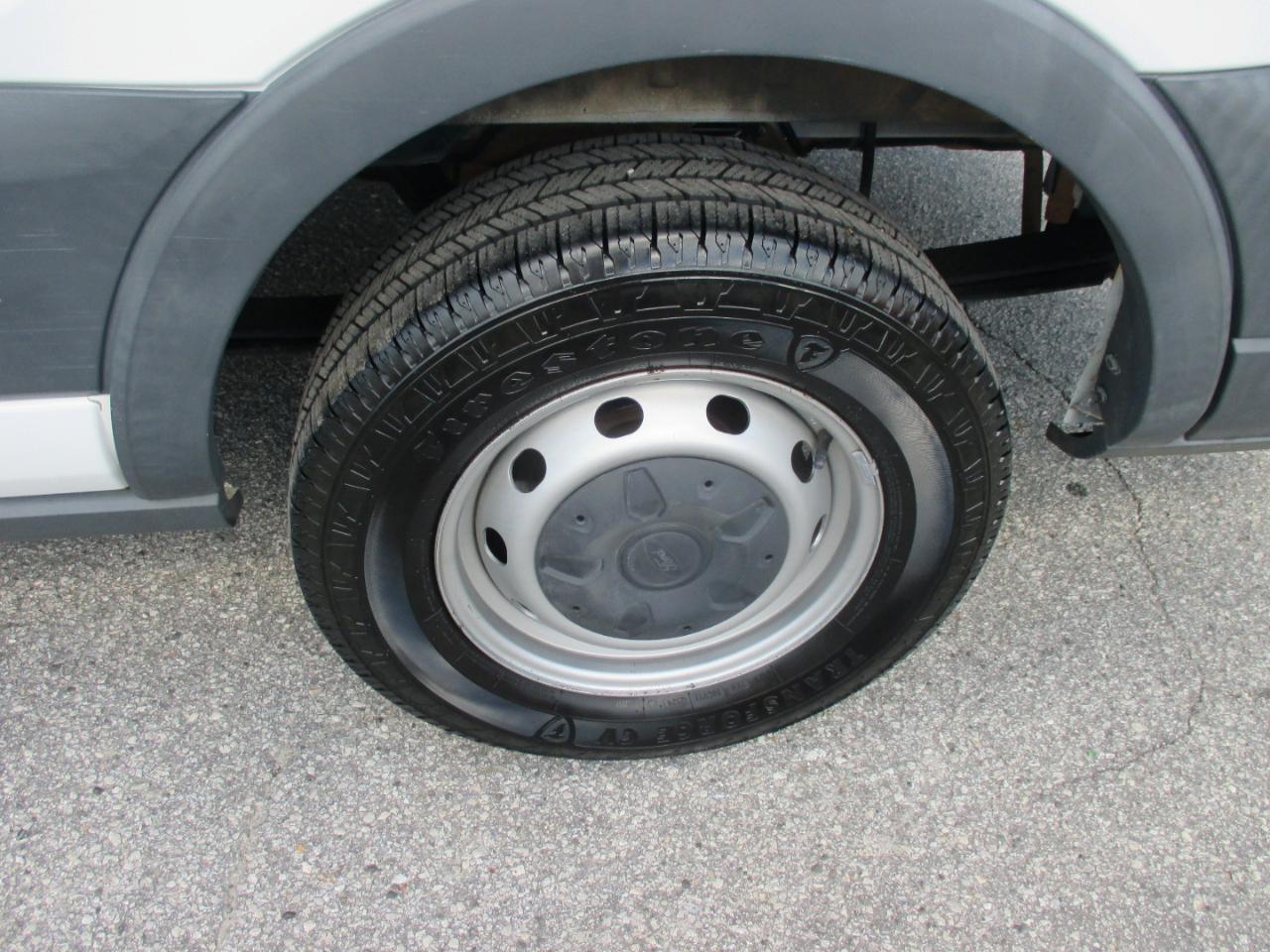 Ford Transit Passenger Wagon T-350 148" Low Roof XL Swing-Out RH Dr 2018