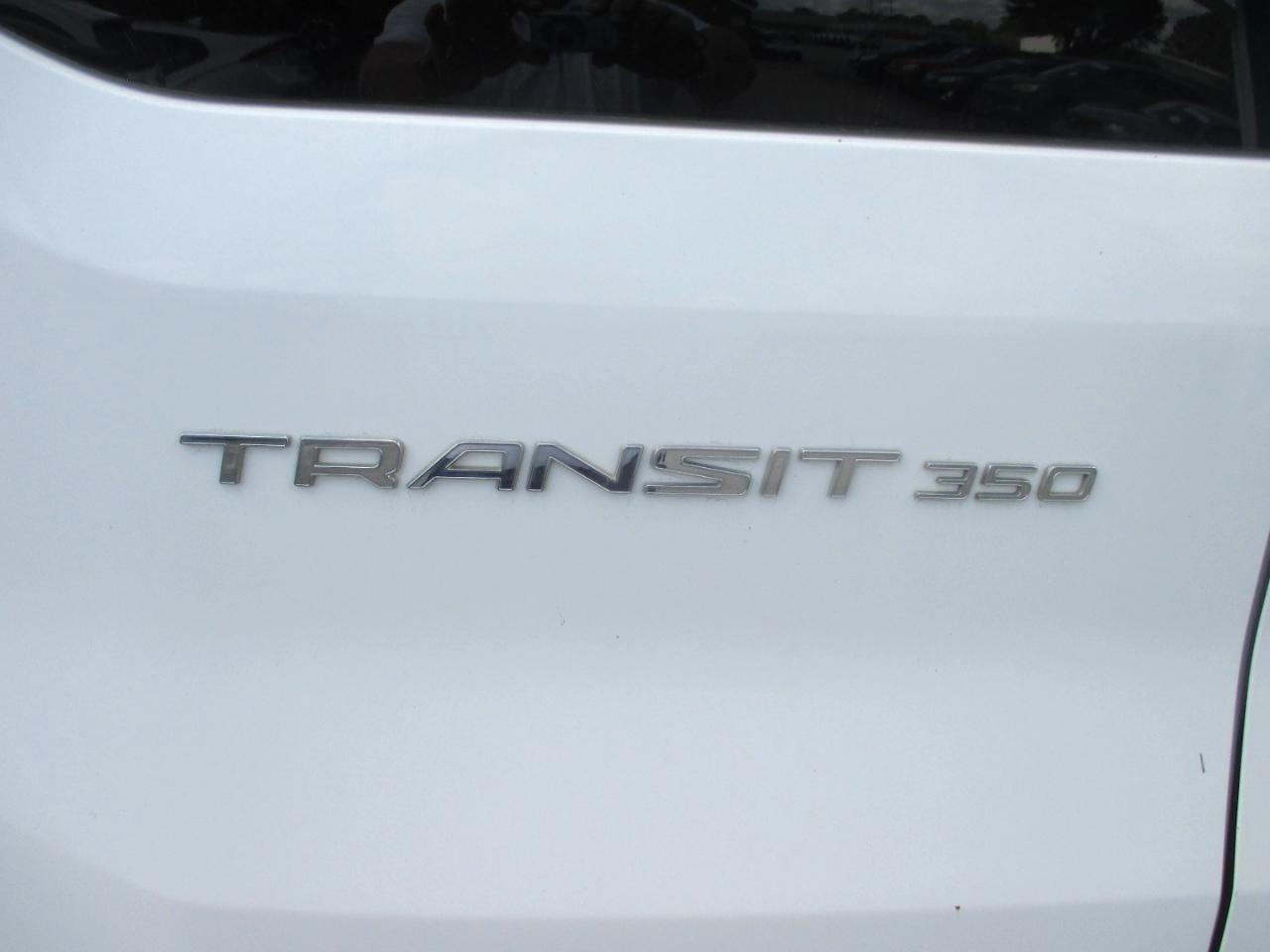 Ford Transit Passenger Wagon T-350 148" Low Roof XL Swing-Out RH Dr 2018