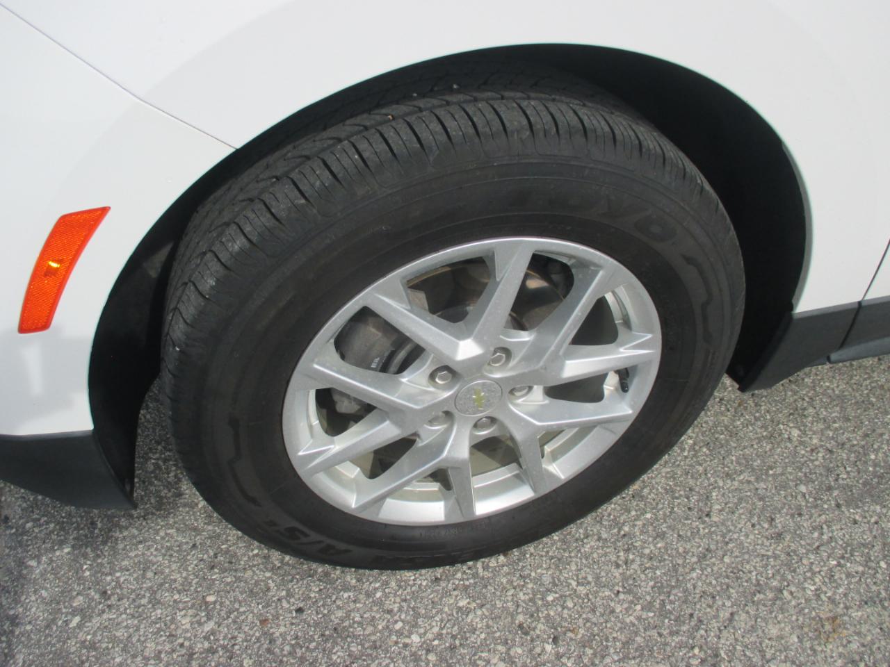 Chevrolet Equinox FWD 4dr LT w/1LT 2022