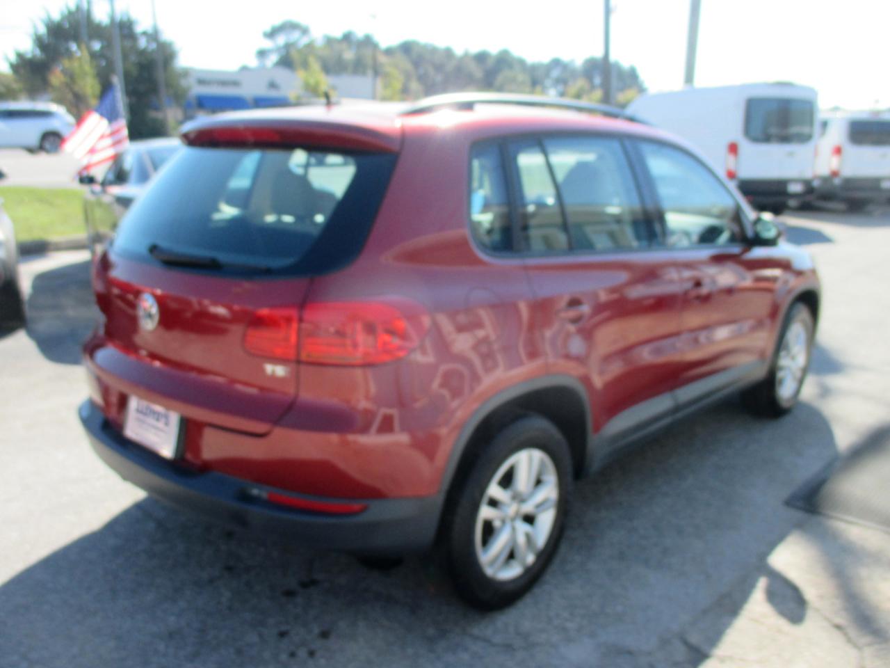 Volkswagen Tiguan  2016