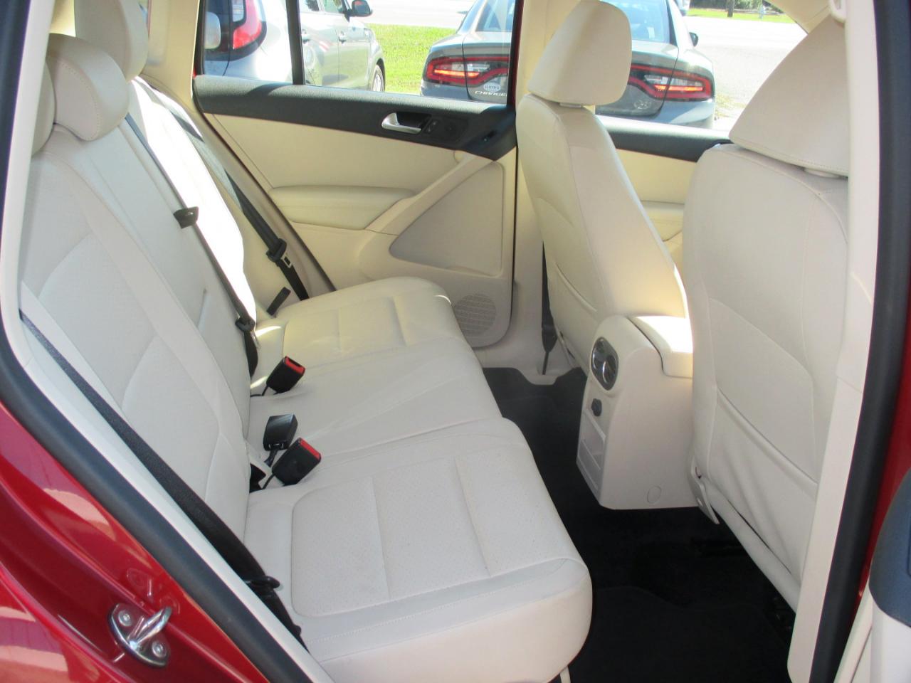 Volkswagen Tiguan  2016