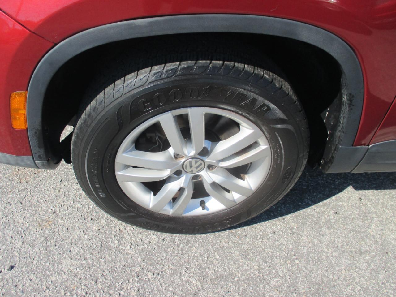 Volkswagen Tiguan  2016