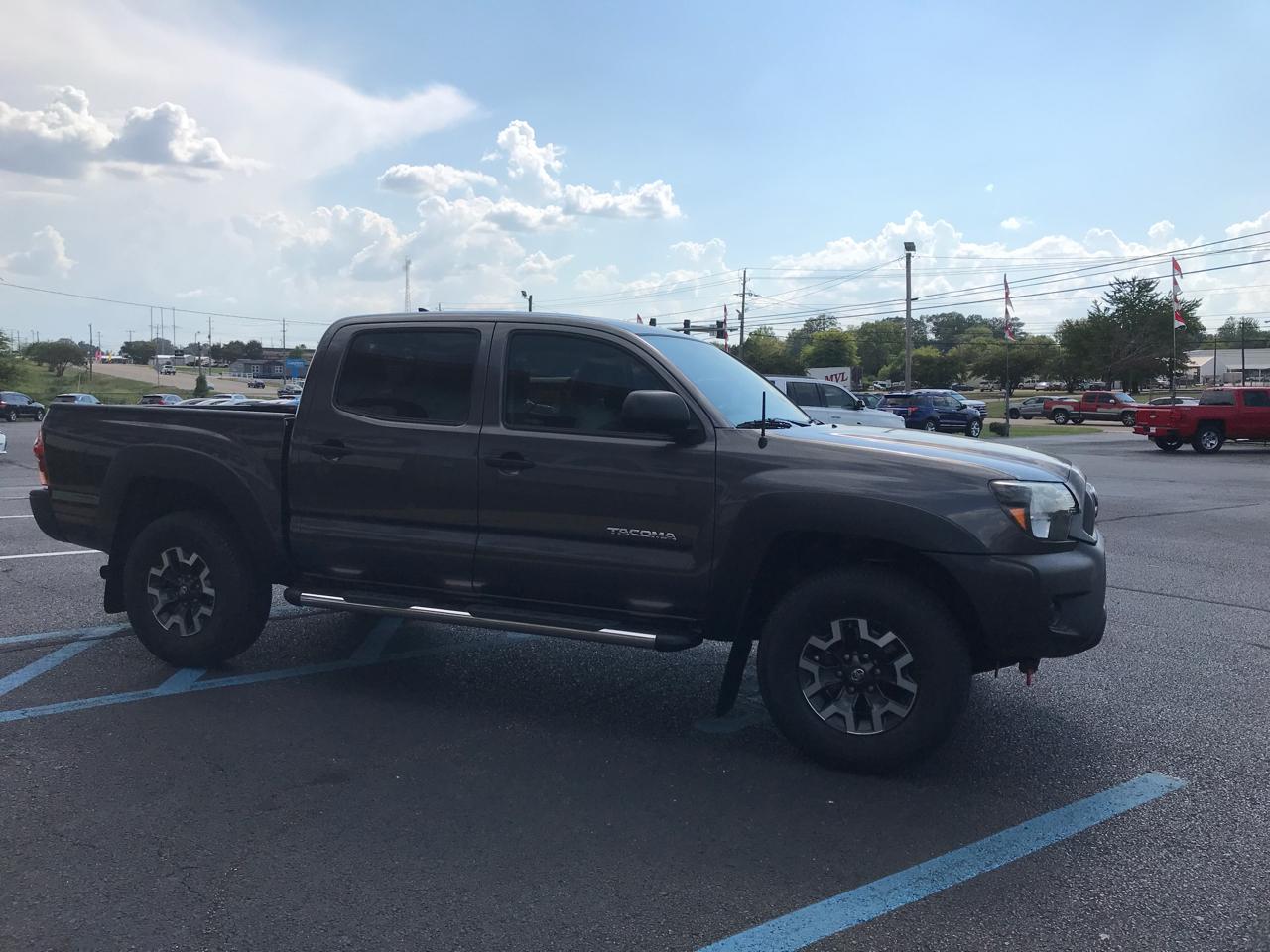 Toyota Tacoma PreRunner Double Cab Auto 2WD 2012