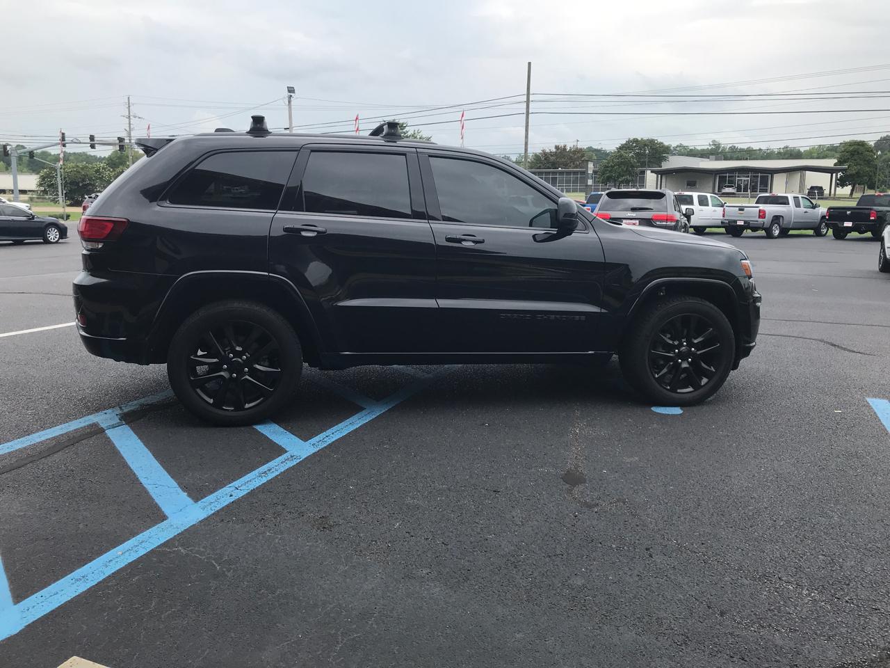 Jeep Grand Cherokee Laredo 4WD 2019