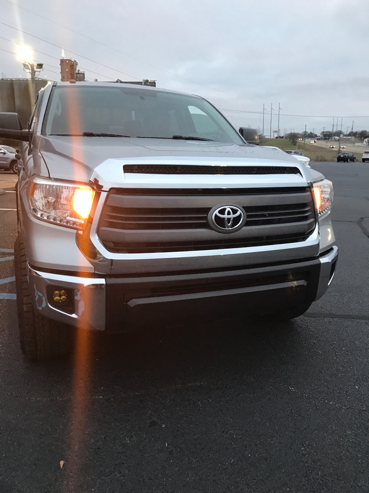 Toyota Tundra SR5 4.6L V8 CrewMax 2WD 2015