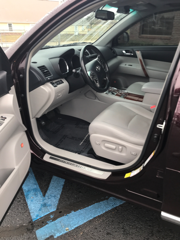 Toyota Highlander Limited 4WD 2013