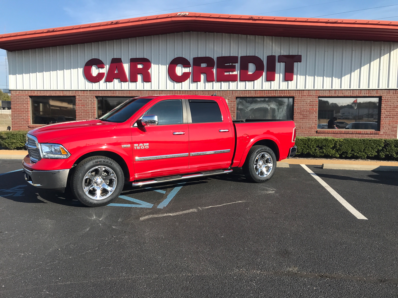 RAM 1500 Laramie Crew Cab SWB 2WD 2013