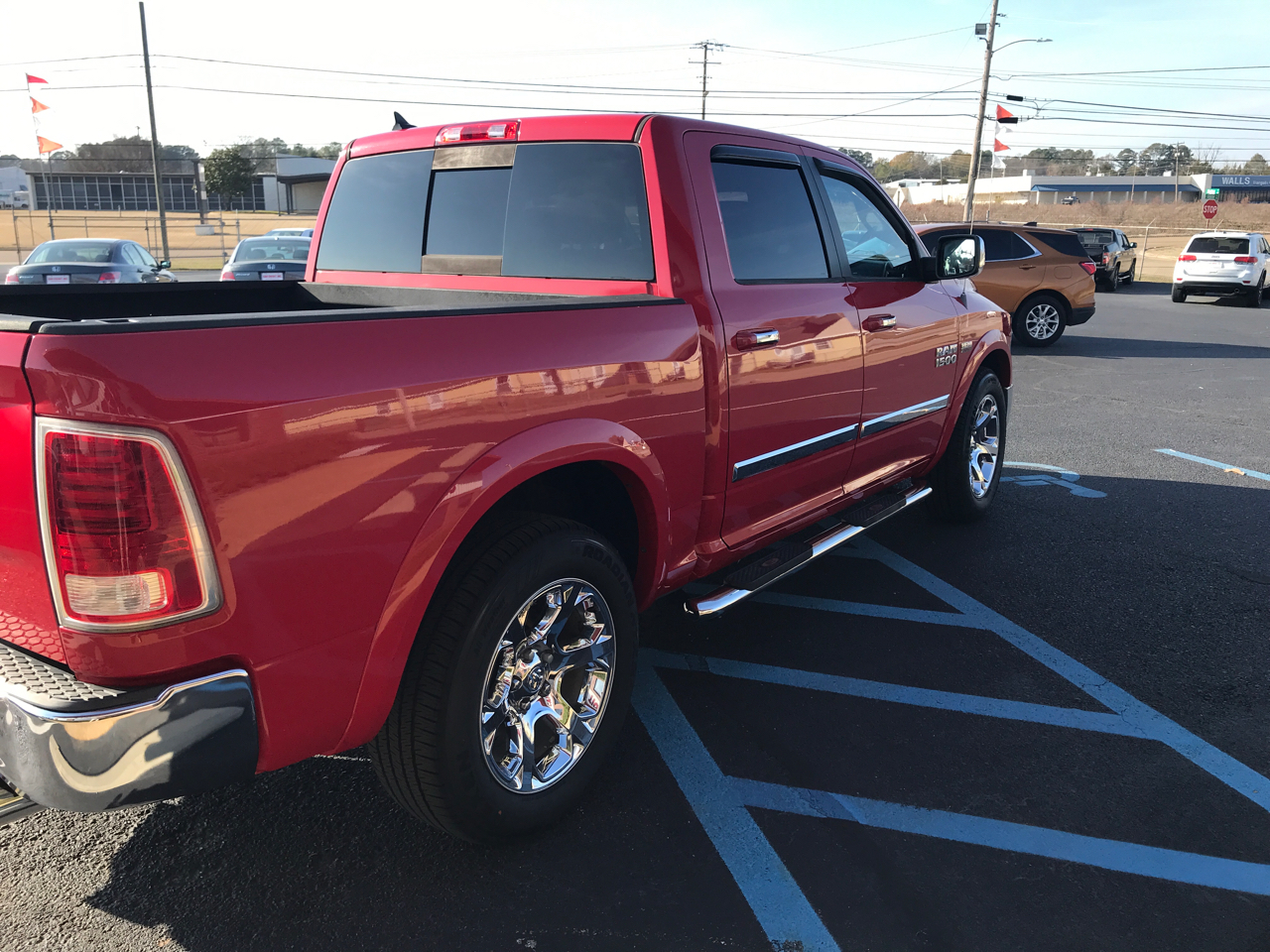 RAM 1500 Laramie Crew Cab SWB 2WD 2013
