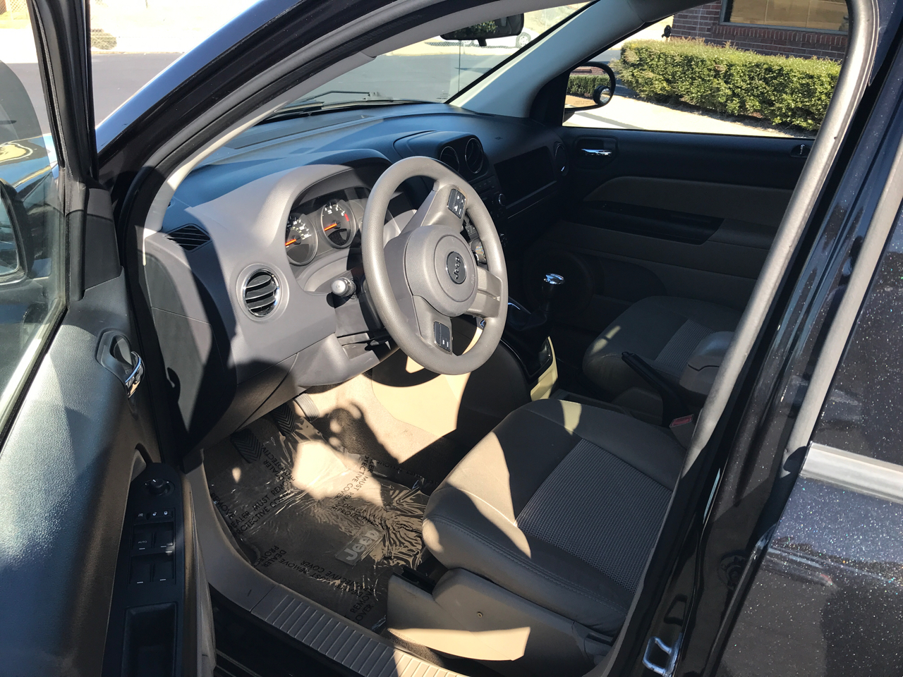 Jeep Compass Sport FWD 2011