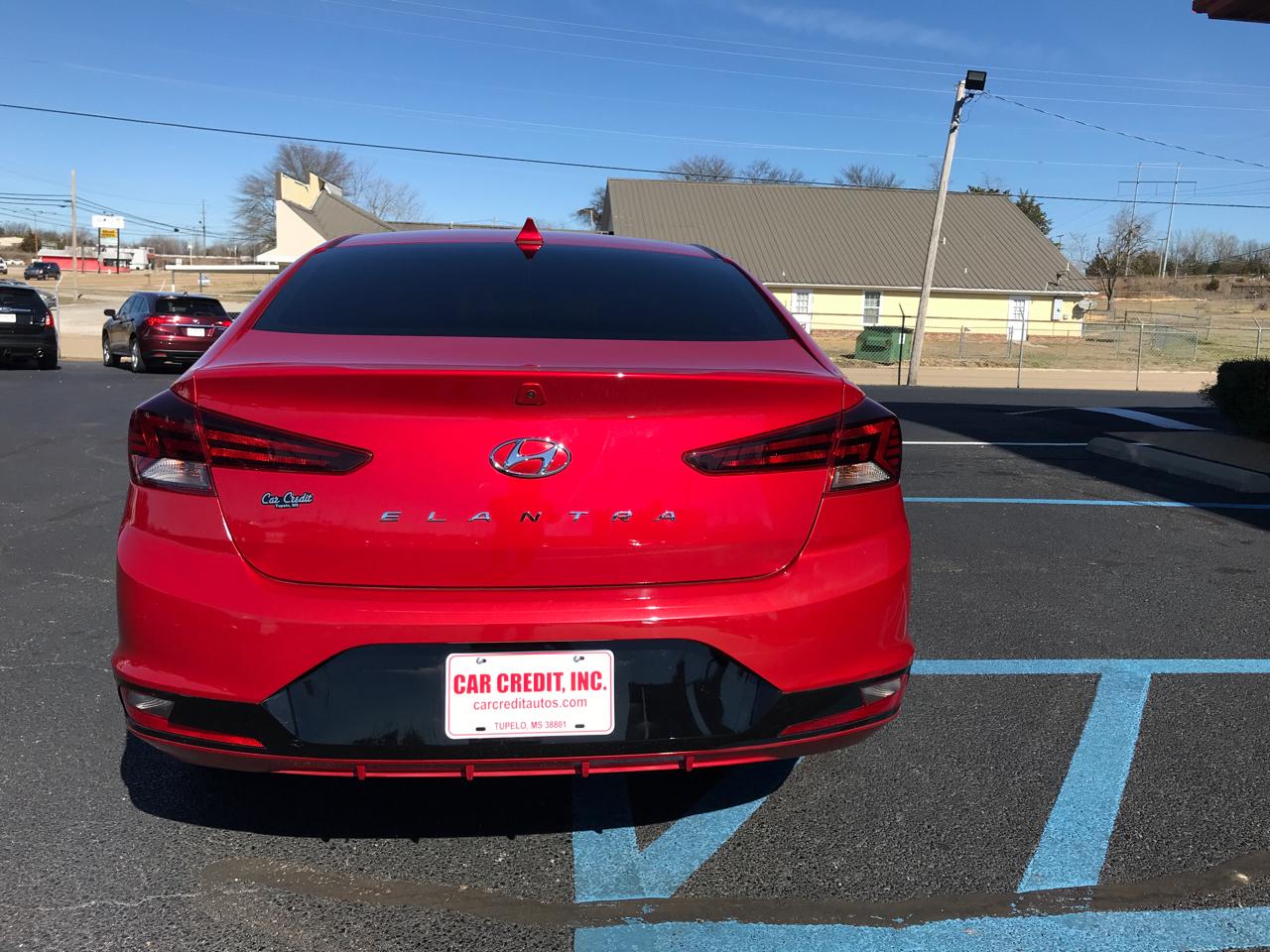 Hyundai Elantra  2020