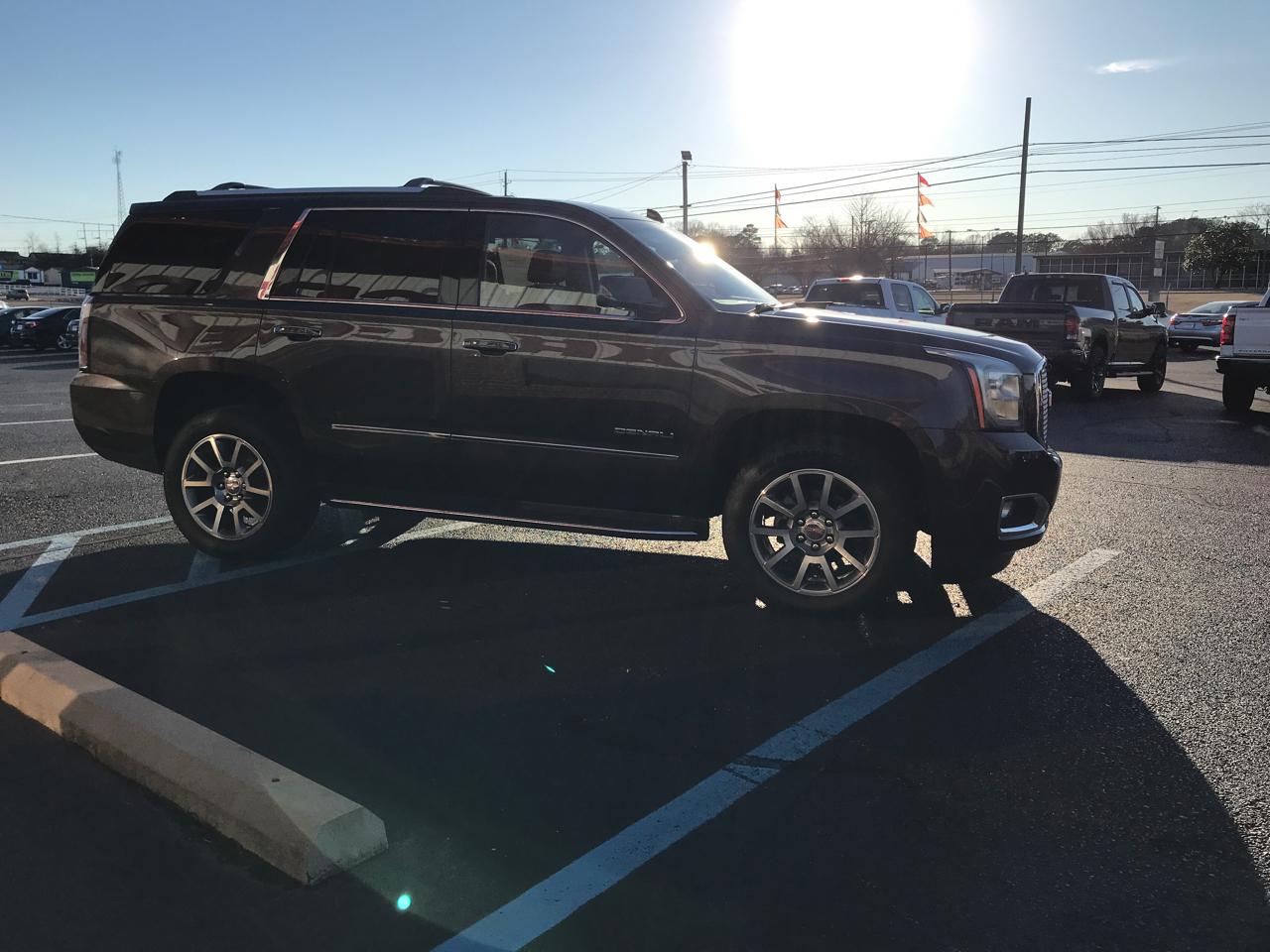 GMC Yukon Denali 4WD 2017