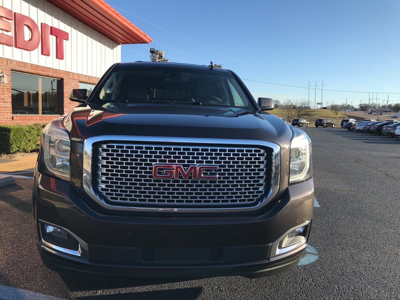 GMC Yukon Denali 4WD 2017
