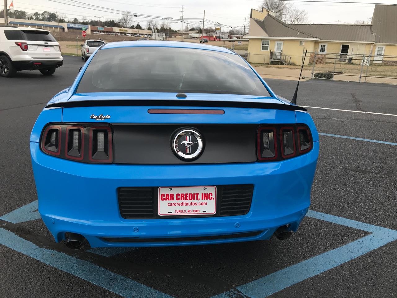 Ford Mustang V6 Coupe 2013