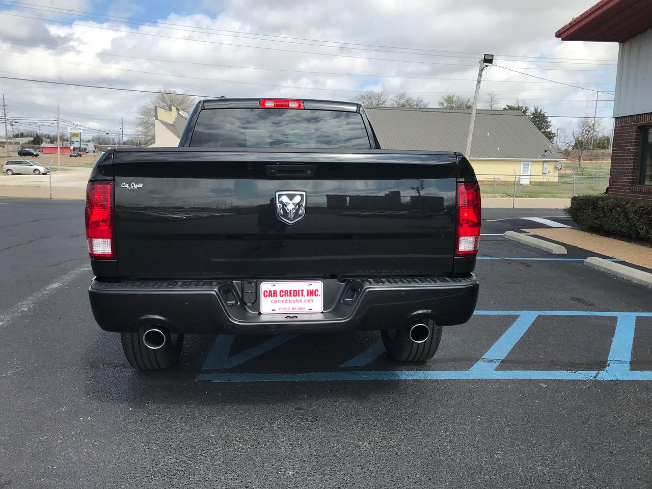RAM 1500 Tradesman Quad Cab 2WD 2018