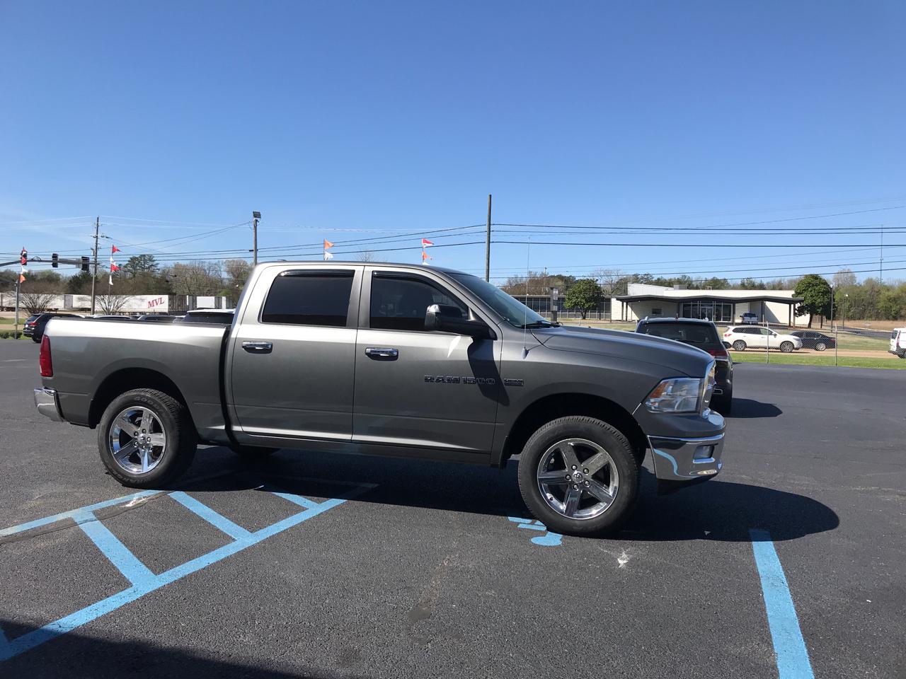 RAM 1500 SLT Crew Cab 4WD 2012