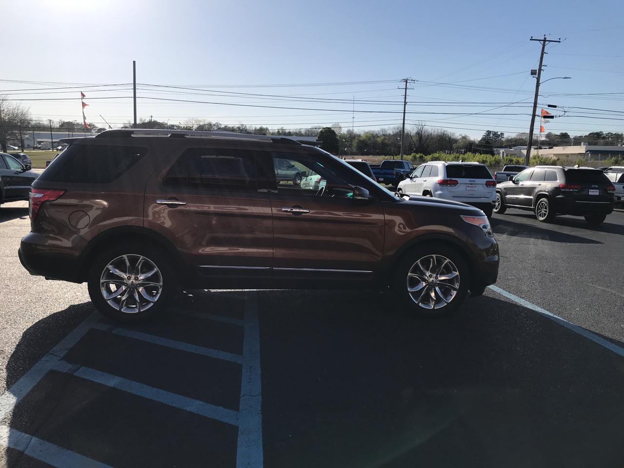 Ford Explorer Limited FWD 2012