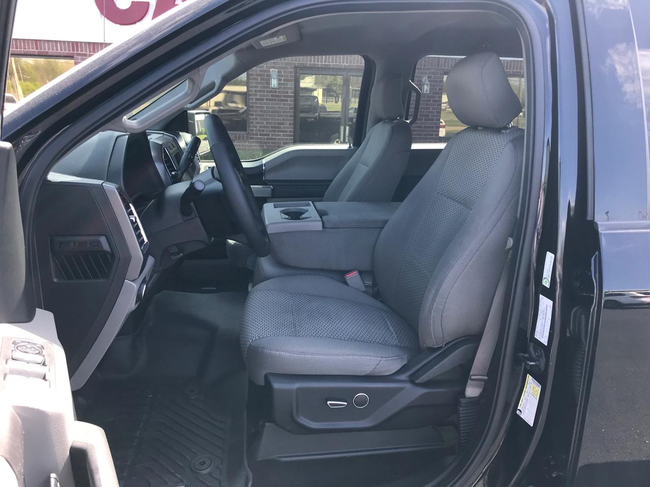 Ford F-150 Lariat SuperCrew 5.5-ft. Bed 4WD 2016