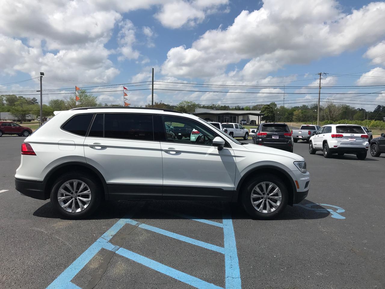 Volkswagen Tiguan S 2020