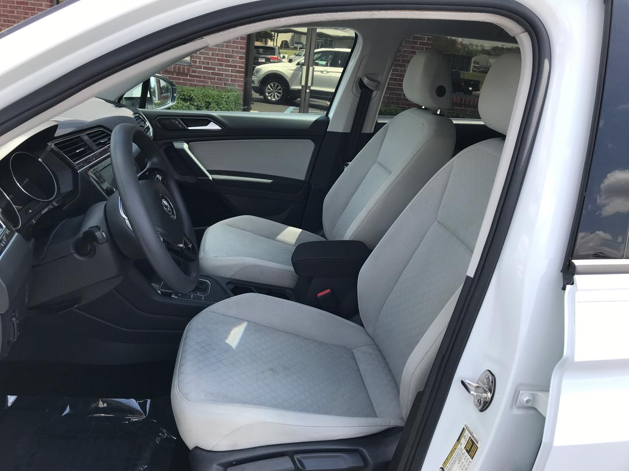 Volkswagen Tiguan S 2020