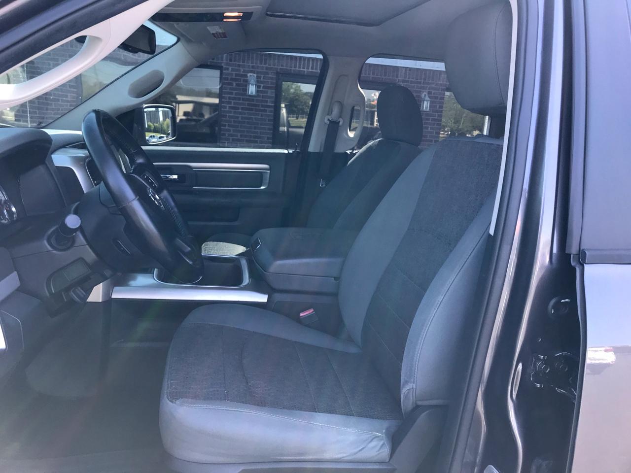 RAM 1500 SLT Crew Cab SWB 4WD 2016