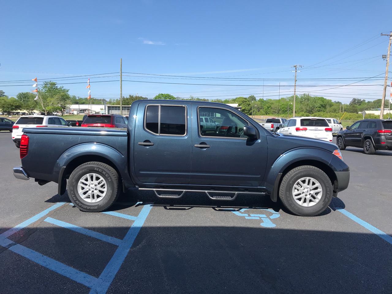 Nissan Frontier SL Crew Cab 5AT 2WD 2018