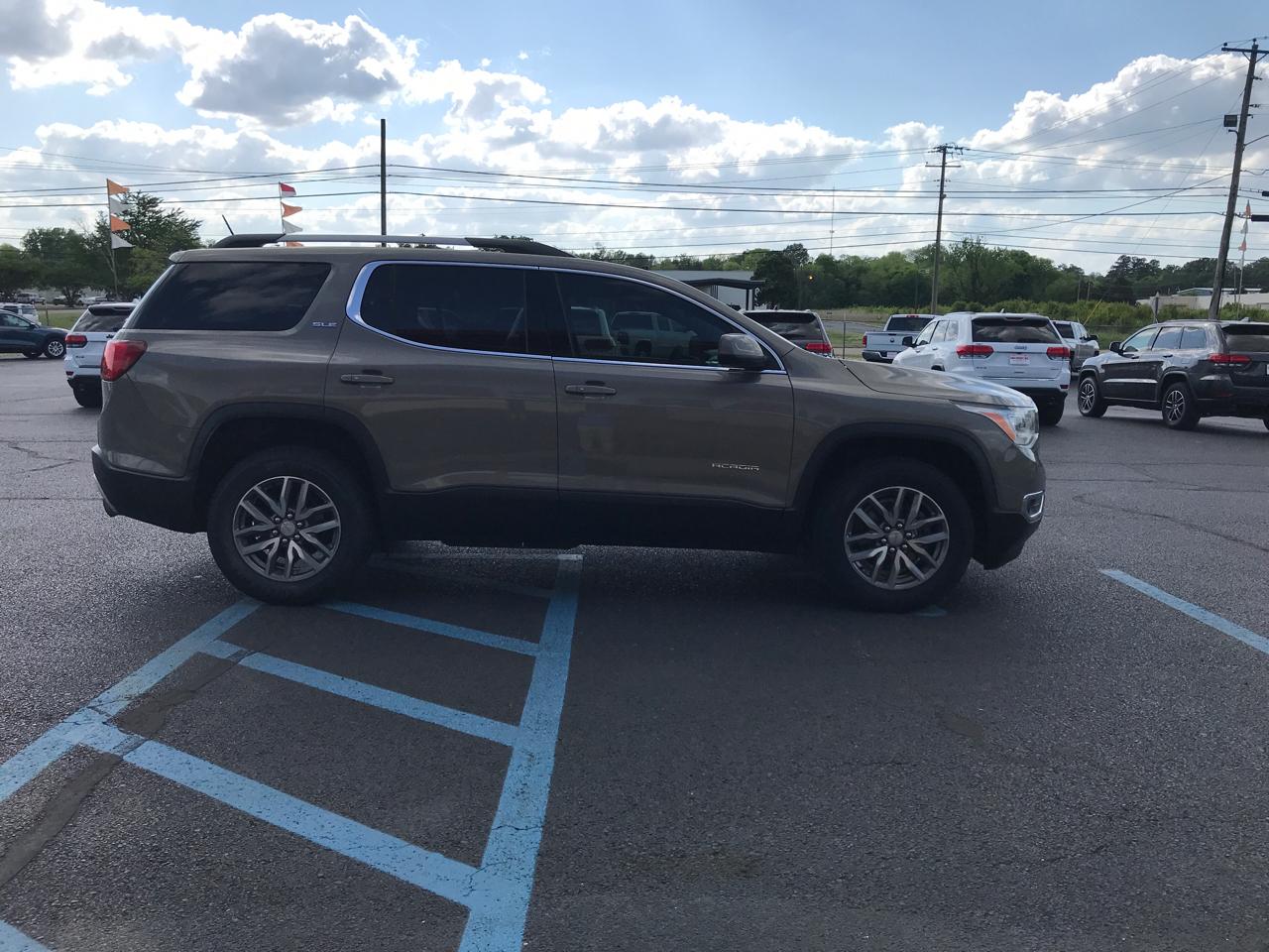 GMC Acadia SLE-2 FWD 2019