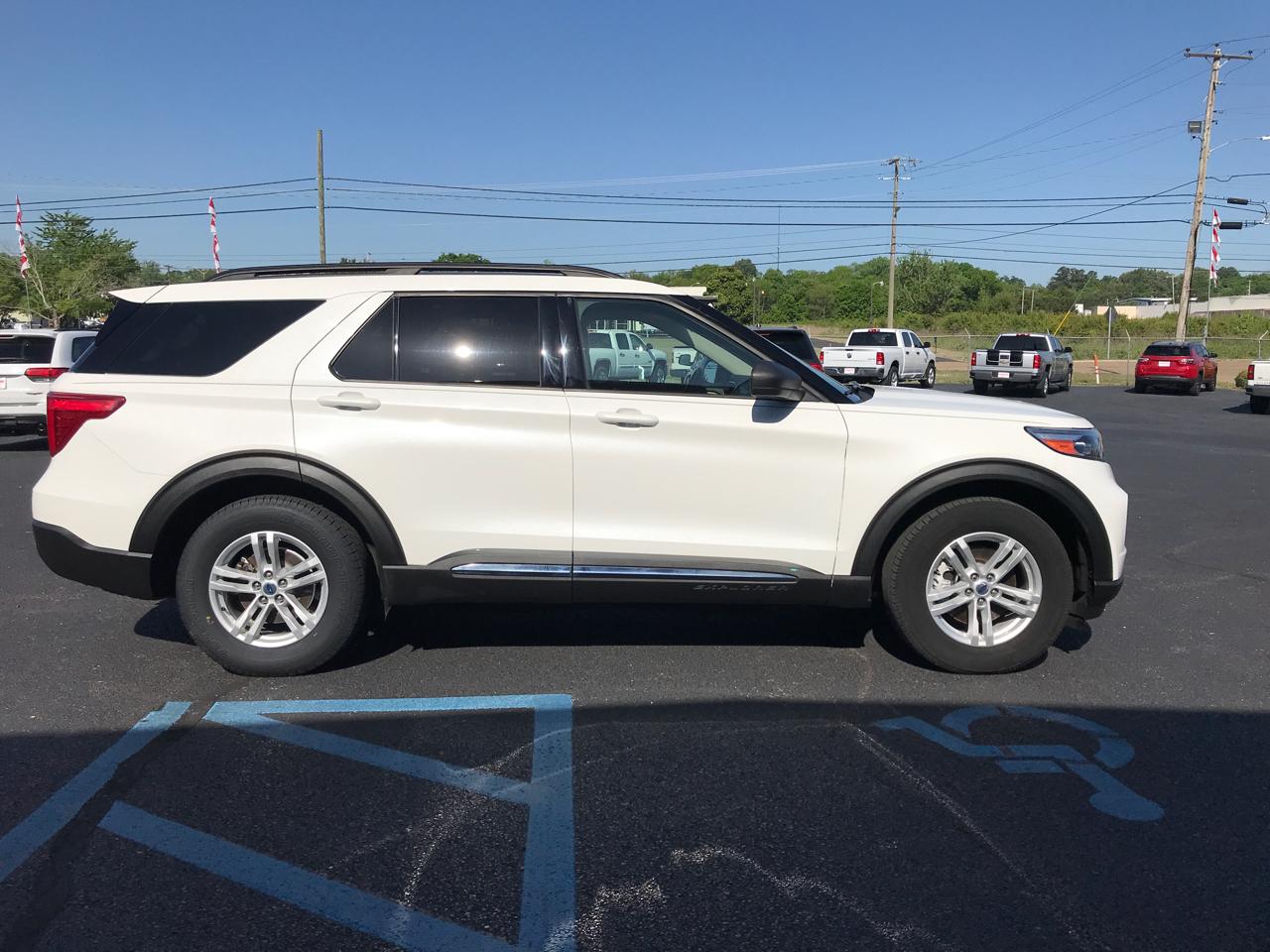 Ford Explorer XLT AWD 2021