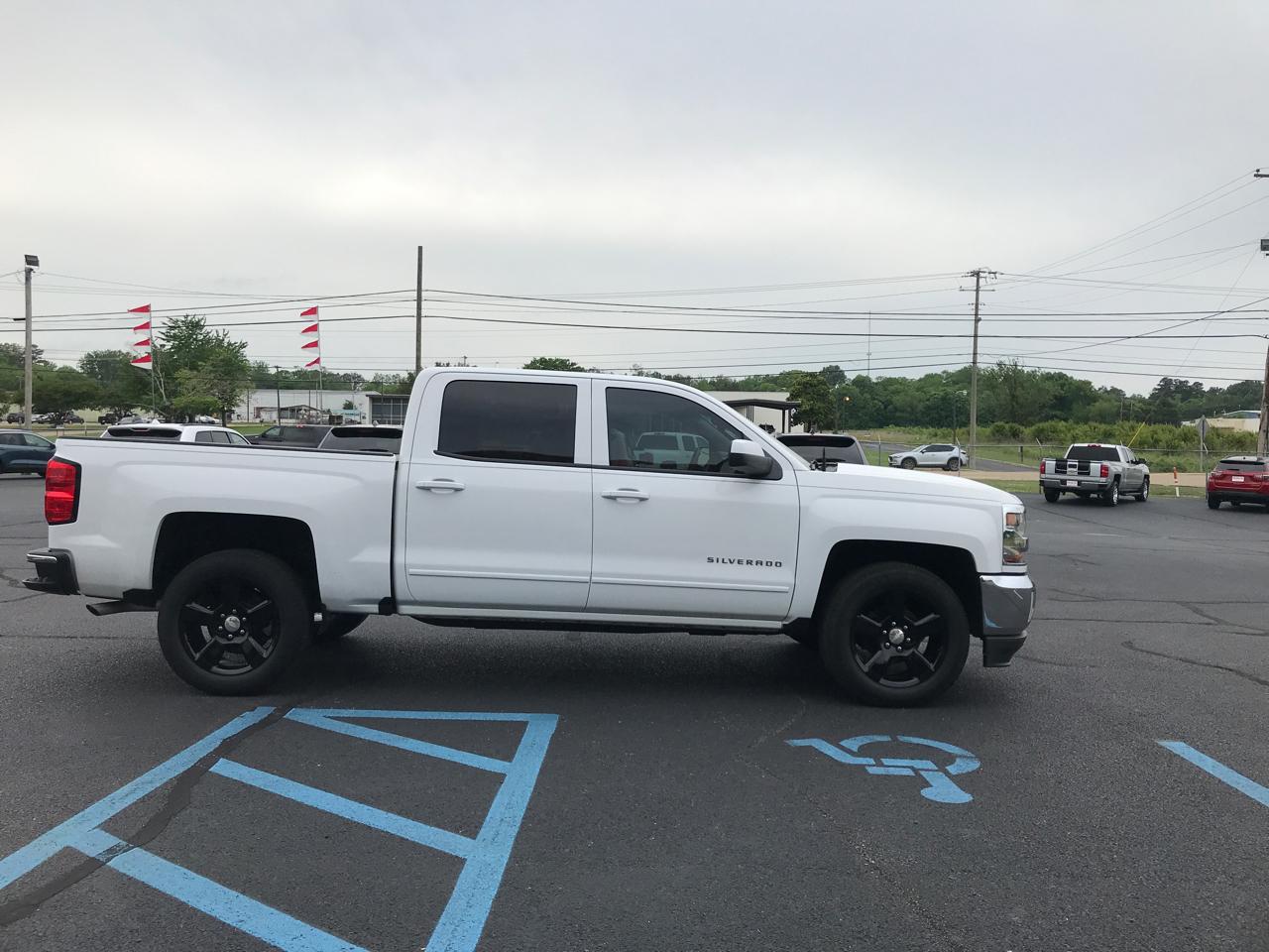 Chevrolet Silverado 1500 LT Crew Cab 2WD 2017