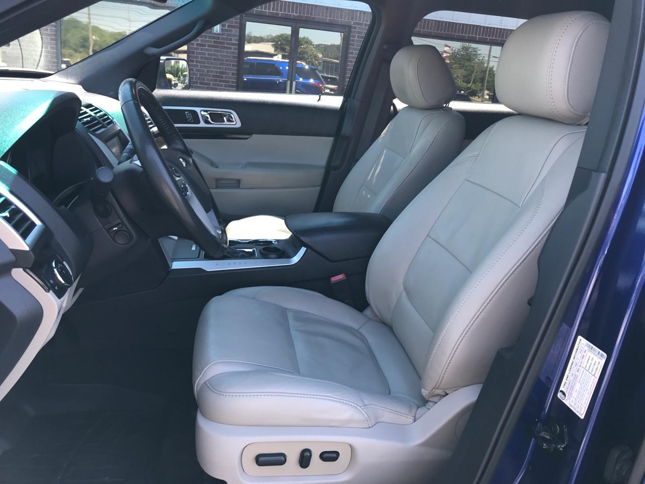 Ford Explorer Limited FWD 2014