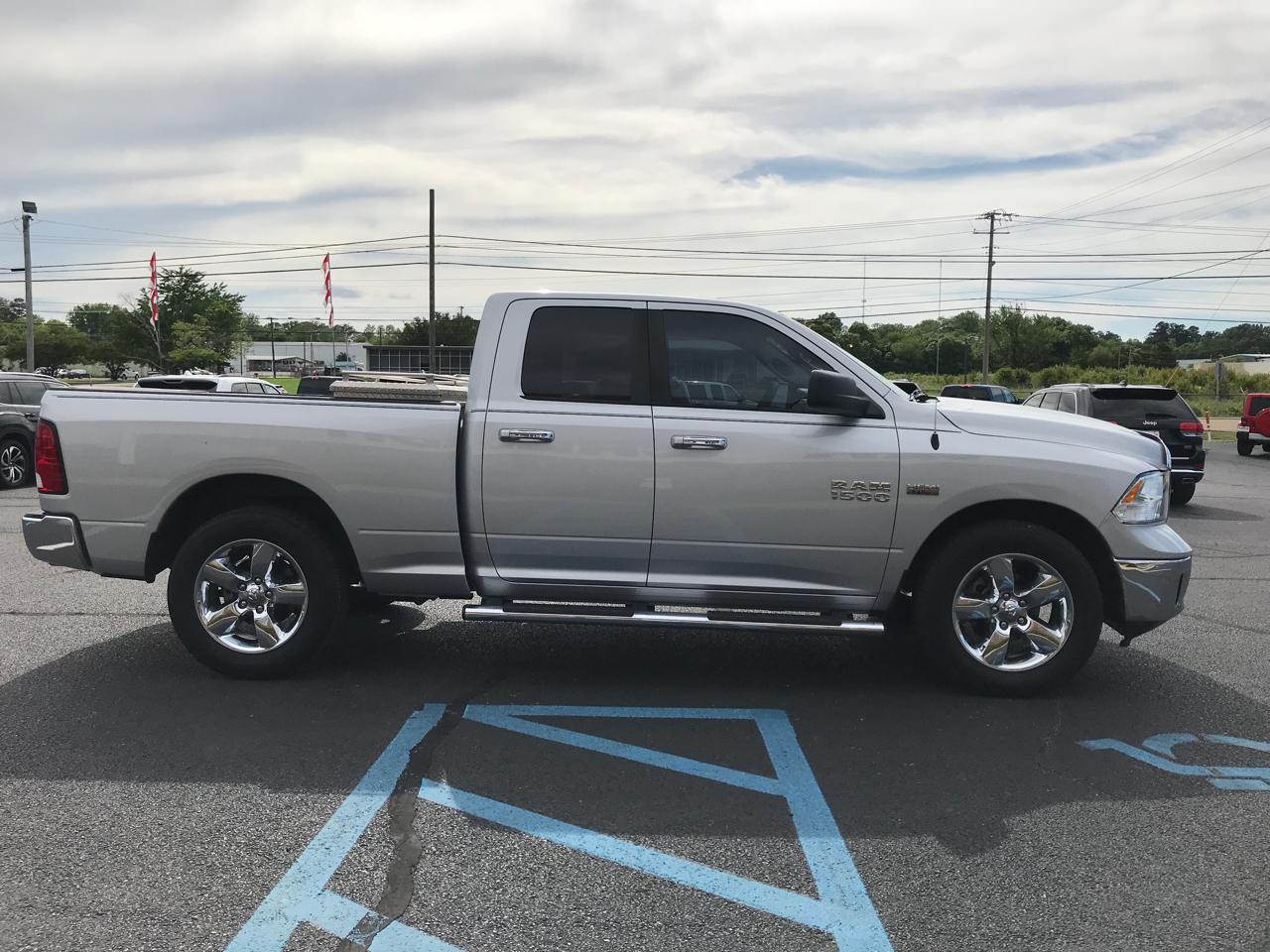 RAM 1500 SLT Quad Cab 2WD 2015
