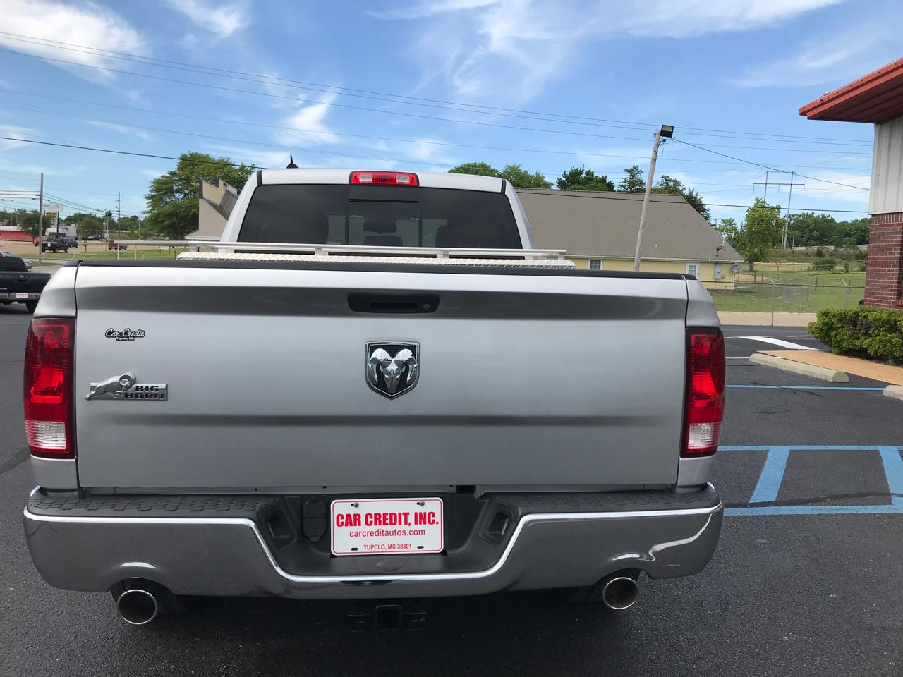 RAM 1500 SLT Quad Cab 2WD 2015