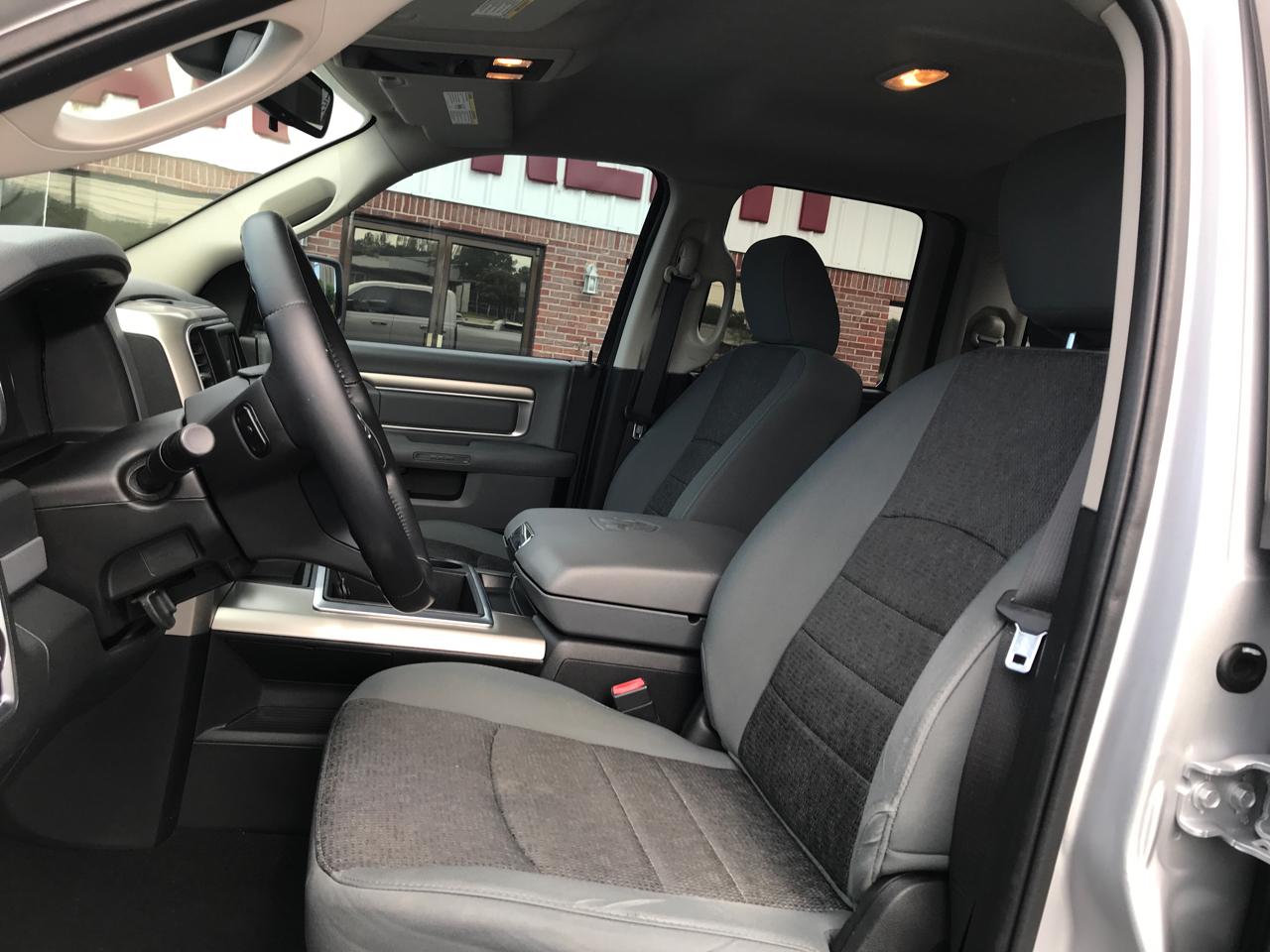 RAM 1500 SLT Quad Cab 2WD 2015